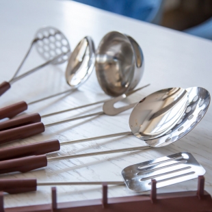 Набор кухонный с пластмассовыми ручками 7 предметов